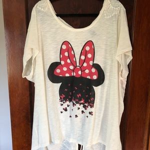 3x Disney Minnie Mouse shirt - Torrid.